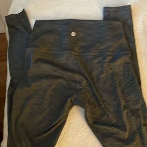 Lululemon align leggings size 6.